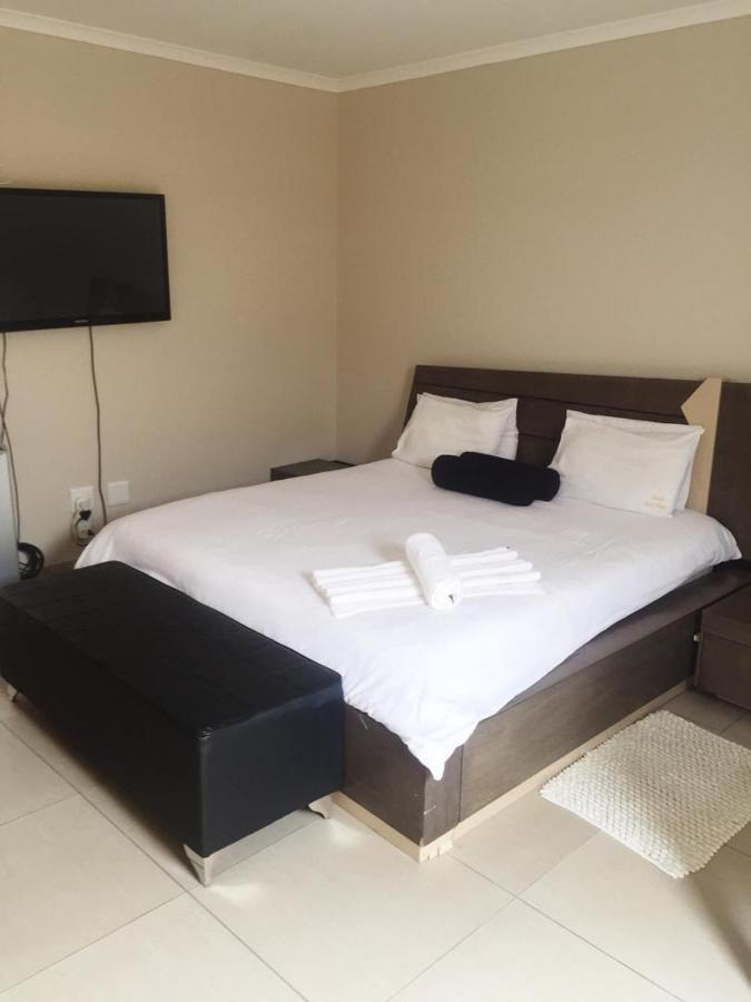 Stevens Guesthouse Swakopmund Bagian luar foto
