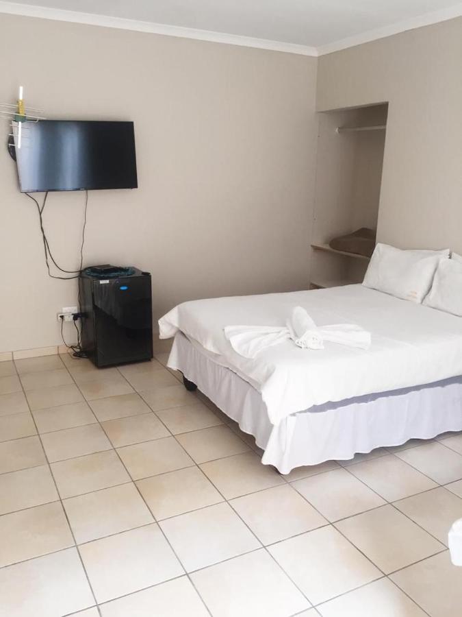 Stevens Guesthouse Swakopmund Bagian luar foto